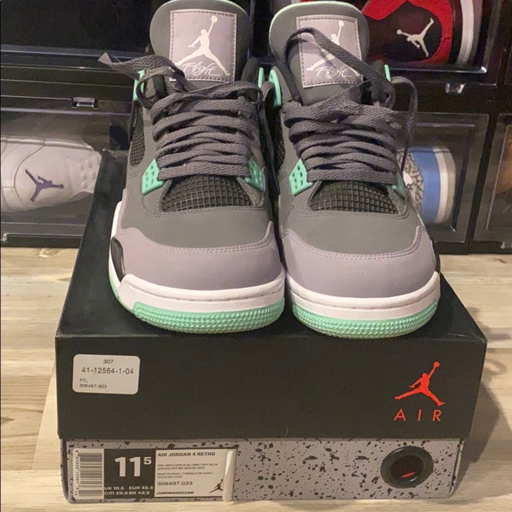 Jordan retro 4 Green Glow